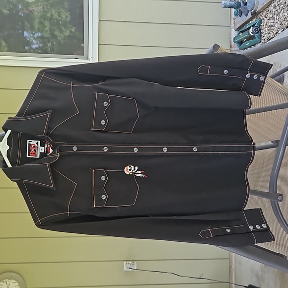 Brooks & Dunn Collection Panhandle Slim Women's Long Sleeve Button-Down - Picture 2 of 5